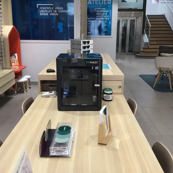 Imprimante OOmade installée en magasin